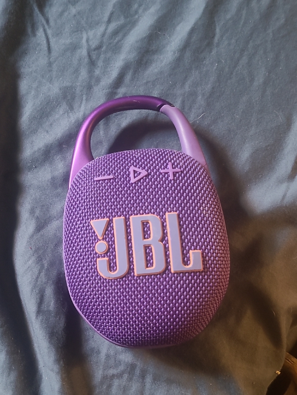 JBL Clip-On Travel Speaker in Purple